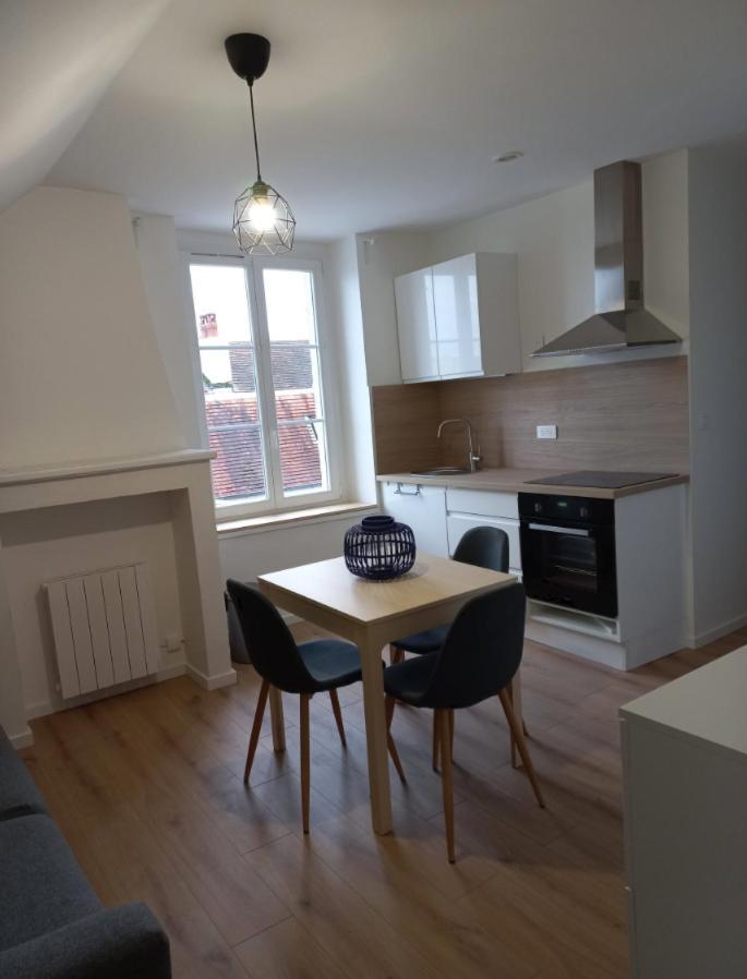 Le Montjoux, Appartement Calme, Toutes Commodites Besancon Bagian luar foto